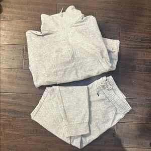 Kyodan Heather Gray Sweatshirt & Jogger Set